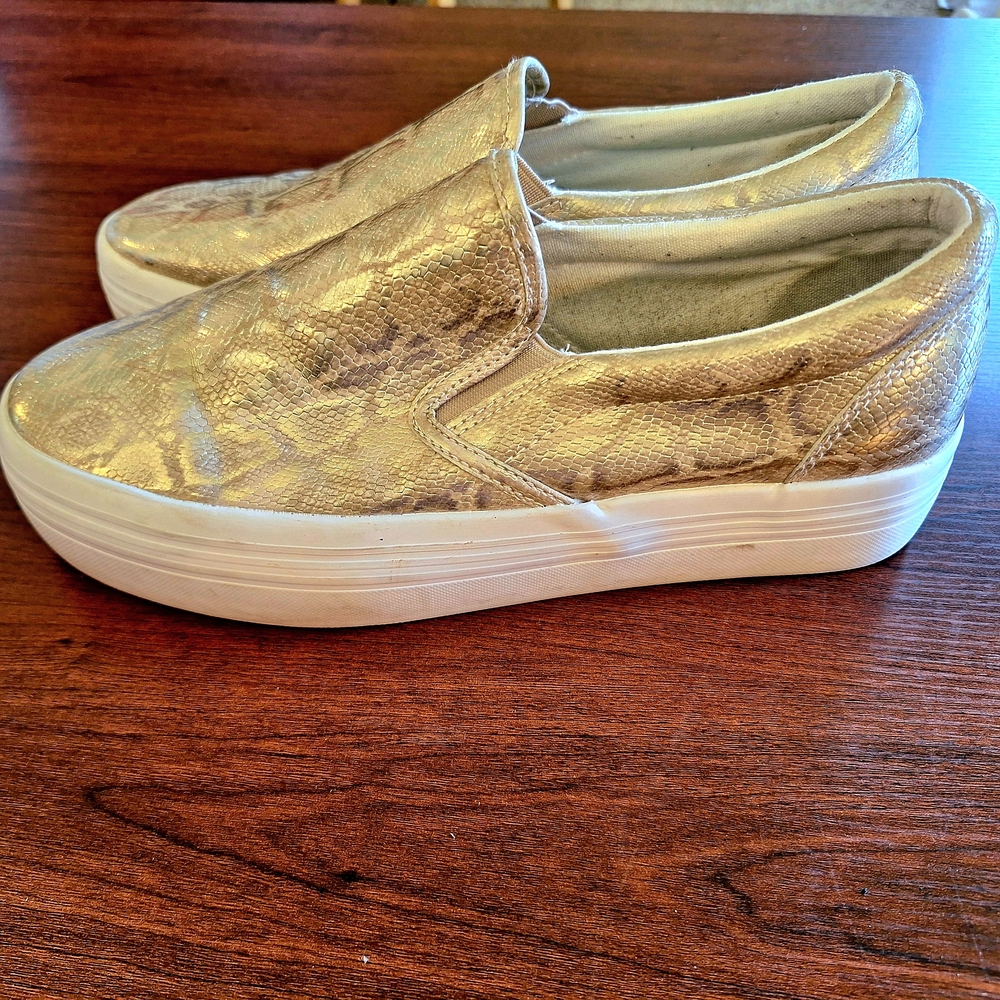 JABASIC Gold Snake Slip-On Women's Platform Loafers Size 9.5 Very Good Condition